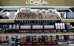 元宇宙虚拟L'Oréal化妆品 喷不出香味的香水