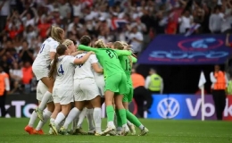 英格兰女足加时绝杀德国女足 队史首夺欧洲杯冠军